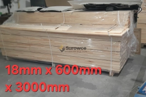 Plyta klejonka sosnowa klejona na mikrowczep , klejonka sosnowa , Drewno klejone