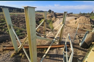 Przesiewacz dwupokładowy "na mokro"