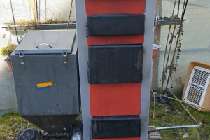 Piec na ekogroszek węgiel drzewo 24 kW