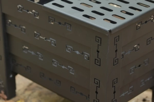 Wielofunkcyjny grill ogrodowy i palenisko – Square Meander Edition