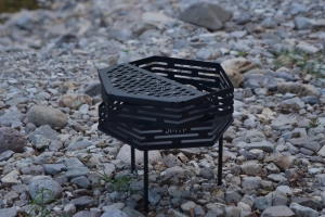 Sześciokątne palenisko ogrodowe z grillem – Hexagon Industrial Design